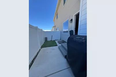 5083 E Lakefield Dr, Eagle Mountain, UT 84005 - Photo 22