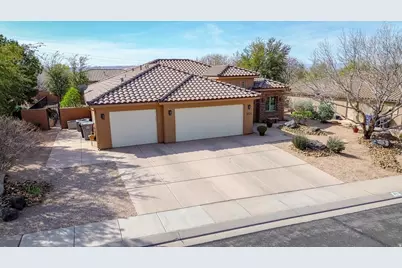 3571 W 250 N, Hurricane, UT 84737 - Photo 1