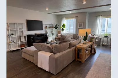 689 E Ryegrass N, Eagle Mountain, UT 84005 - Photo 6