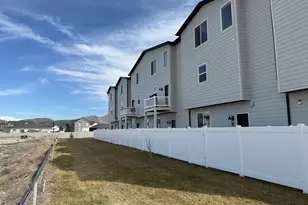 689 E Ryegrass N, Eagle Mountain, UT 84005 - Photo 26