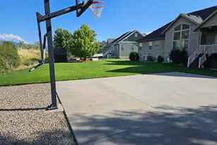 681 Country Ln, Farmington, UT 84025 - Photo 24