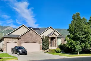 681 Country Ln, Farmington, UT 84025 - Photo 1