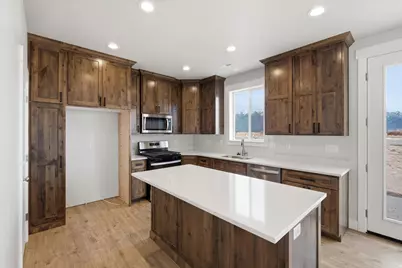 1467 S 240 W #48, Tremonton, UT 84337 - Photo 2