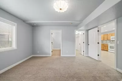 325 W Willow Way, Pleasant View, UT 84414 - Photo 18