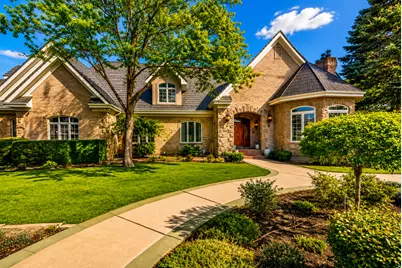 566 N Bella Vista Dr E, Orem, UT 84097 - Photo 2