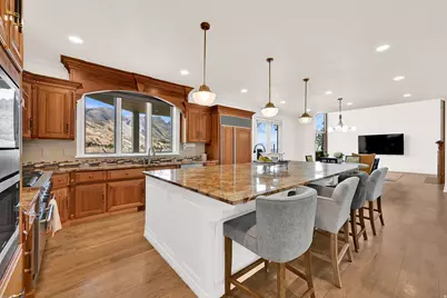 566 N Bella Vista Dr E, Orem, UT 84097 - Photo 22