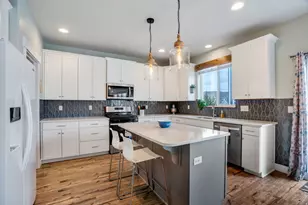 7877 N Bur Oak Dr, Eagle Mountain, UT 84005 - Photo 10