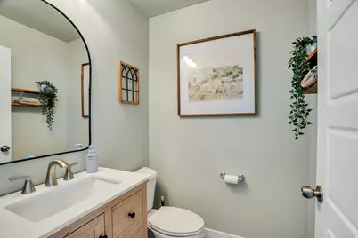 7877 N Bur Oak Dr, Eagle Mountain, UT 84005 - Photo 16