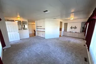 4583 S Monte Vista Dr, Taylorsville, UT 84123 - Photo 2