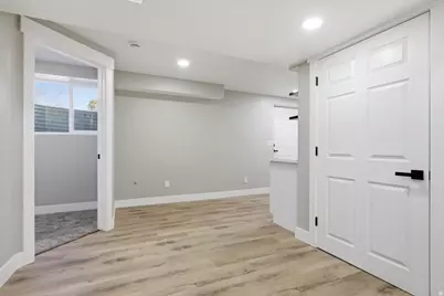 7034 W Copperhill Dr, West Valley, UT 84128 - Photo 22