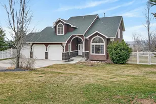 355 N 1100 E, Hyde Park, UT 84318 - Photo 4