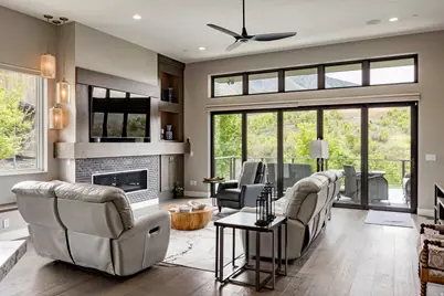 806 S Summit Creek Dr, Woodland Hills, UT 84653 - Photo 2