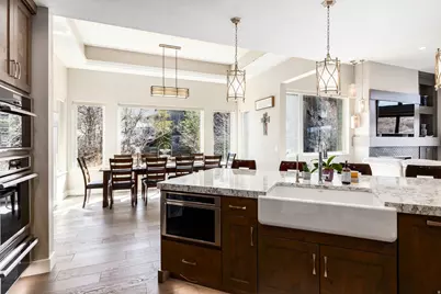 806 S Summit Creek Dr, Woodland Hills, UT 84653 - Photo 14