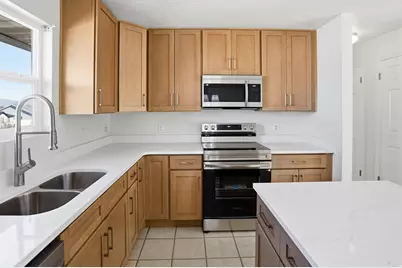 6466 W 3270 S, West Valley, UT 84128 - Photo 12