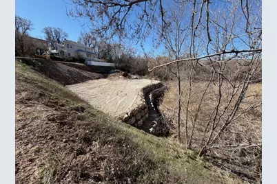 5659 Fox Chase Dr, South Ogden, UT 84403 - Photo 4