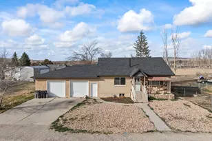 27 E 500 S, Gunnison, UT 84634 - Photo 1
