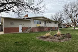 904 Sunset Dr, Brigham City, UT 84302 - Photo 1