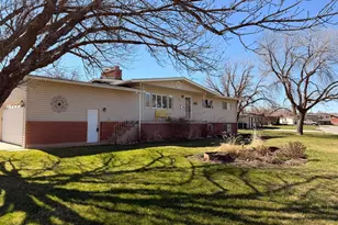 904 Sunset Dr, Brigham City, UT 84302 - Photo 2