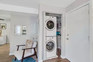 405 E Creekside Cir, Murray, UT 84107 - Photo 16