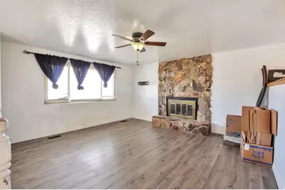 1057 N 700 W, Clinton, UT 84015 - Photo 2