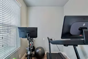 2052 W Phillips St, Kaysville, UT 84037 - Photo 28