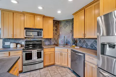 2848 S 2475 E, Salt Lake City, UT 84109 - Photo 10