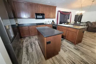 3536 S Hawk Dr S, Saratoga Springs, UT 84045 - Photo 4