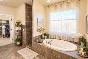 2317 E Greystone Dr, Saint George, UT 84790 - Photo 20