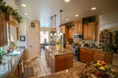 2317 E Greystone Dr, Saint George, UT 84790 - Photo 10