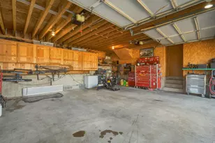 15718 N Deep Crk Rd, Lapoint, UT 84039 - Photo 46