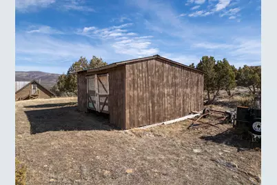 15718 N Deep Creek Rd, Lapoint, UT 84039 - Photo 48