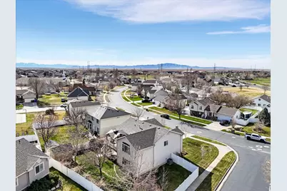 58 N Country Bend Rd, Farmington, UT 84025 - Photo 34