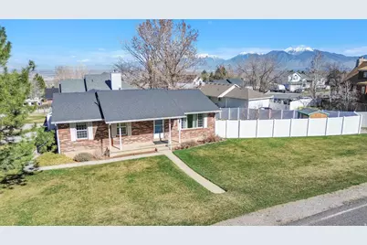 331 E Park Dr, Elk Ridge, UT 84651 - Photo 2