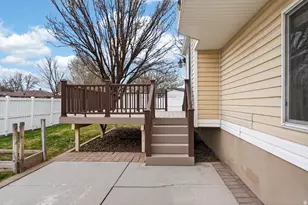 2487 W Lusterpointe Ln, West Jordan, UT 84088 - Photo 46