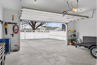 2487 W Lusterpointe Ln, West Jordan, UT 84088 - Photo 40