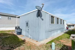 1150 W Red Parkway, Washington, UT 84780 - Photo 14