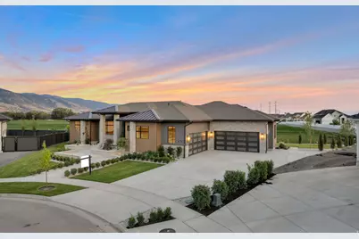 538 S 1400 W, Farmington, UT 84025 - Photo 2