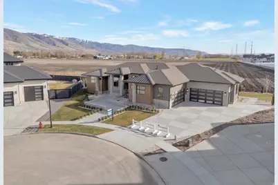 538 S 1400 W, Farmington, UT 84025 - Photo 2
