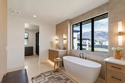 538 S 1400 W, Farmington, UT 84025 - Photo 40