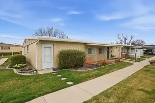 403 W 400 N, Bountiful, UT 84010 - Photo 2