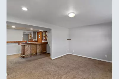 852 E Dusty Rock Pl, Sandy, UT 84094 - Photo 16