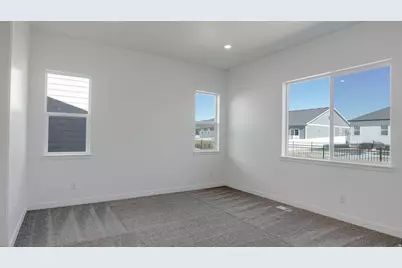 272 E Polaris Dr S #111, Saratoga Springs, UT 84045 - Photo 16