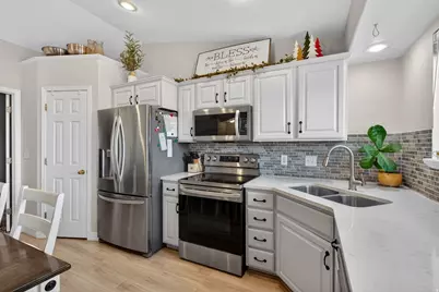 403 N Peach, Santaquin, UT 84655 - Photo 16