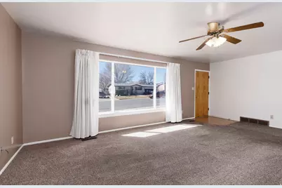 650 W 2nd Ave, Richfield, UT 84701 - Photo 8