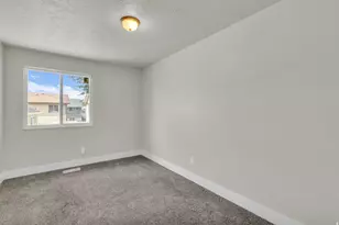 4678 W 3100 S, West Valley, UT 84120 - Photo 20