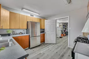 9979 S Albury Rd, Sandy, UT 84092 - Photo 14