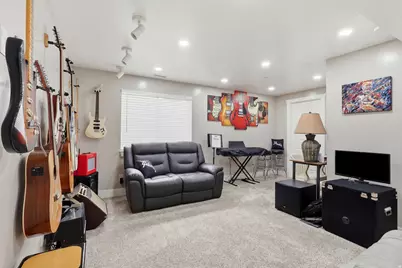 366 E 6600 S, Hyrum, UT 84319 - Photo 34