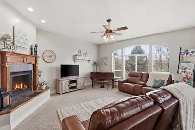 366 E 6600 S, Hyrum, UT 84319 - Photo 1