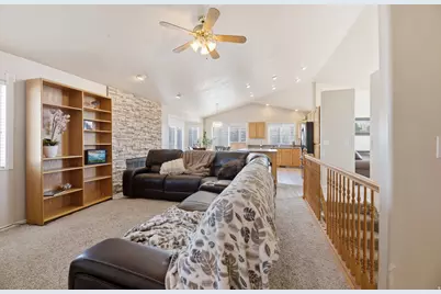 3642 W Angus Dr, South Jordan, UT 84009 - Photo 10