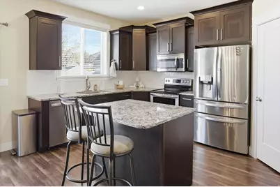 2113 E 1200 N, Layton, UT 84040 - Photo 14